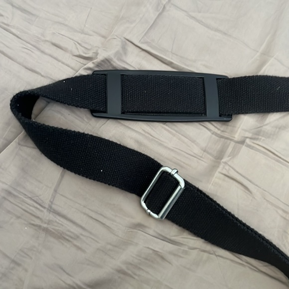 Authentic Vintage Kipling Messenger Bag in Black - Picture 11 of 11